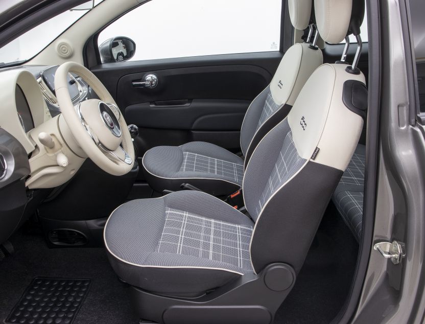 Interior de Fiat 500