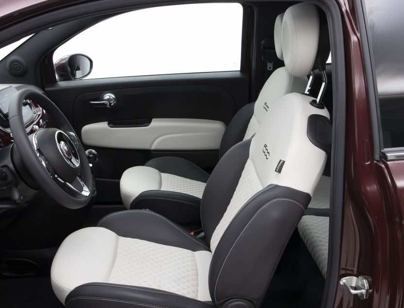 Interior de Fiat 500