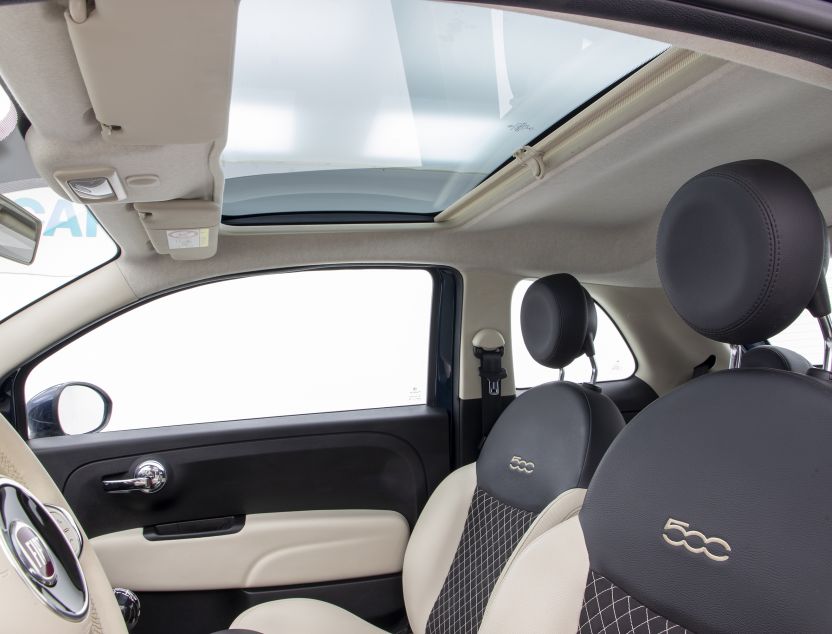 Interior de Fiat 500