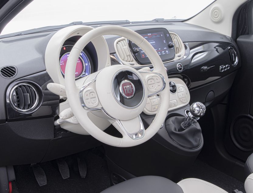 Interior de Fiat 500