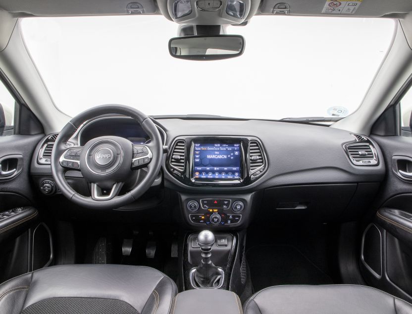 Interior de Jeep Compass