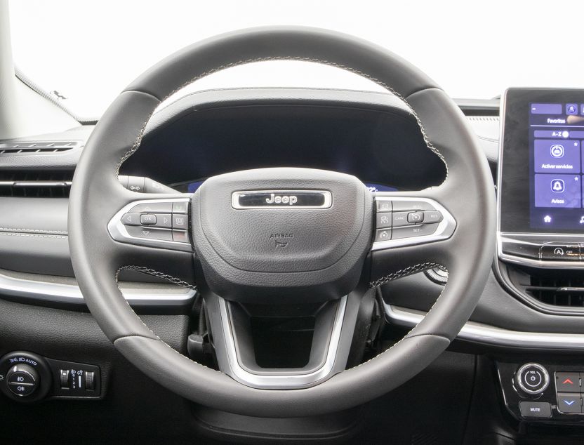 Interior de Jeep Compass