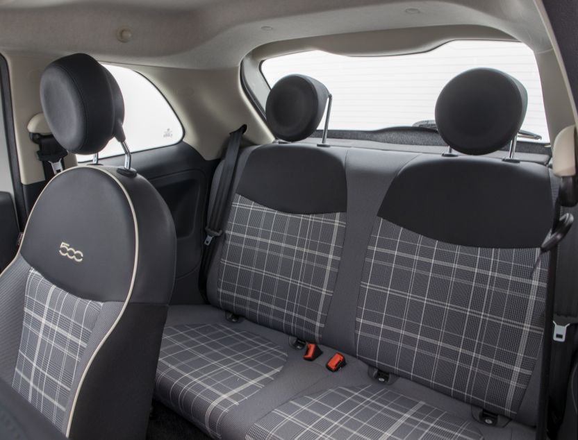 Interior de Fiat 500