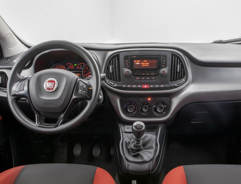 Interior de Fiat Doblo