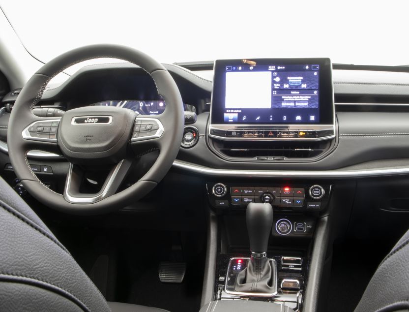 Interior de Jeep Compass