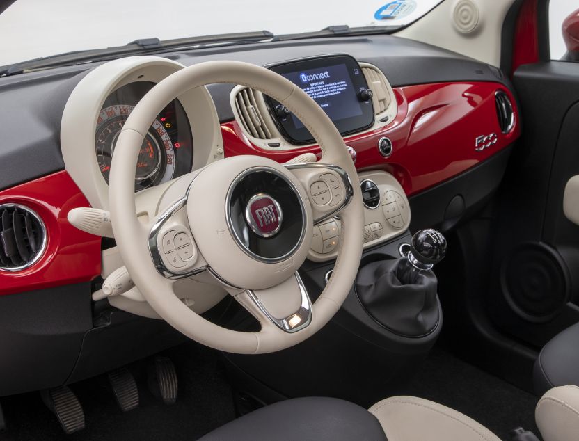 Interior de Fiat 500