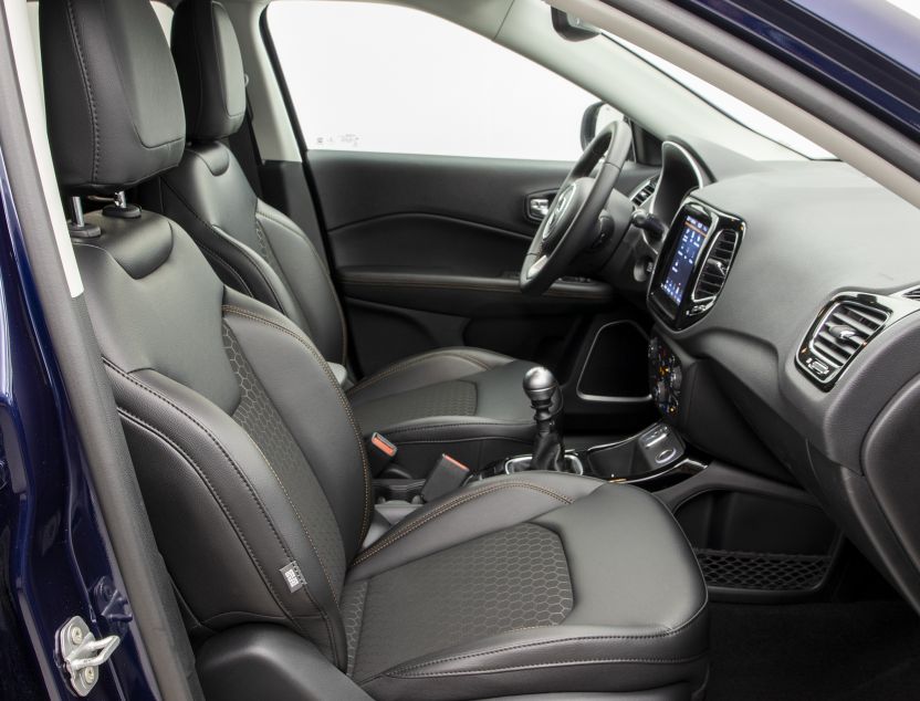 Interior de Jeep Compass