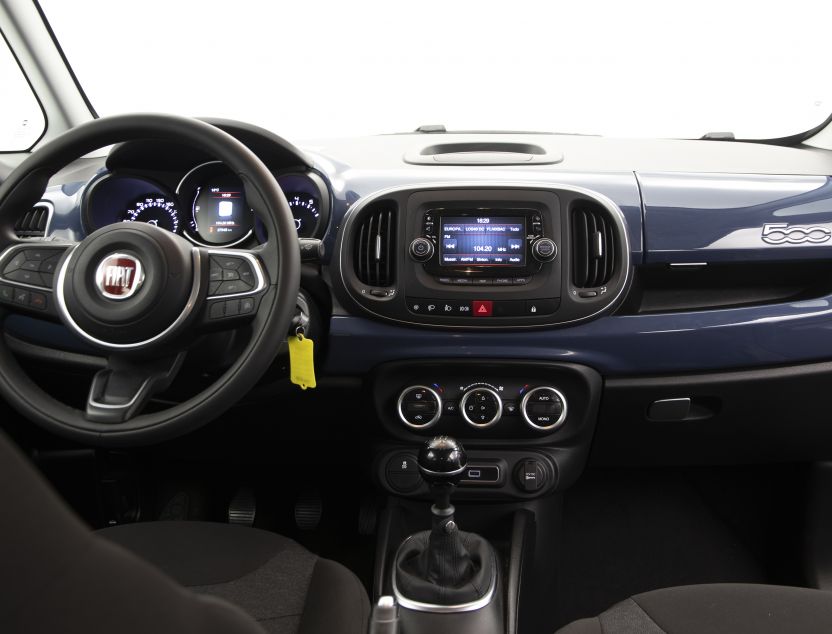 Interior de Fiat 500L