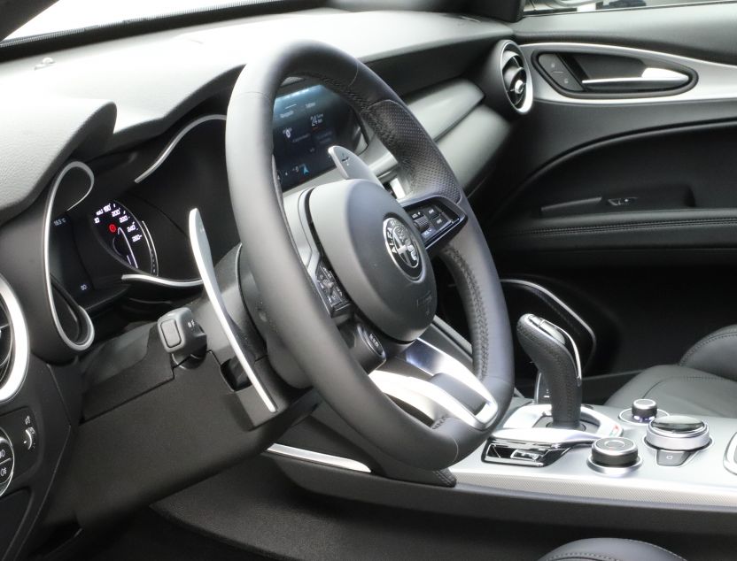 Interior de Alfa Romeo STELVIO