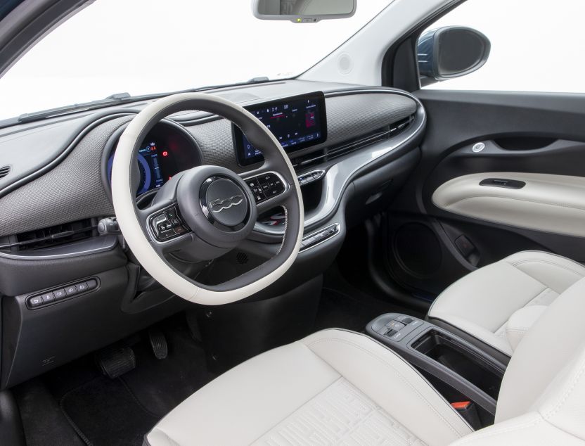 Interior de Fiat 500e